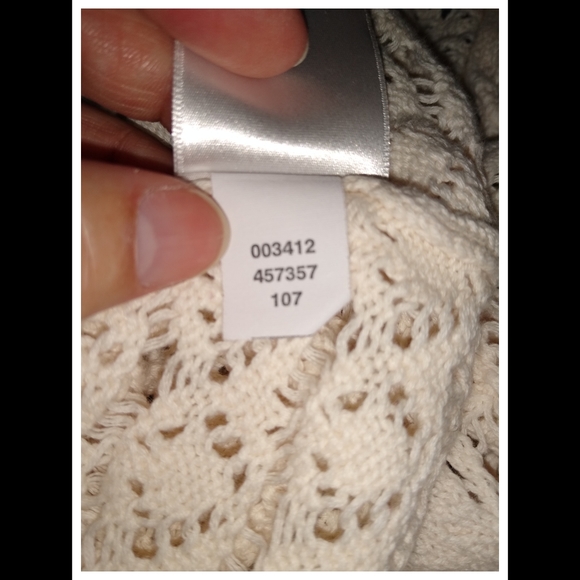 OLD NAVY Vintage Crochet Top - Picture 4 of 5